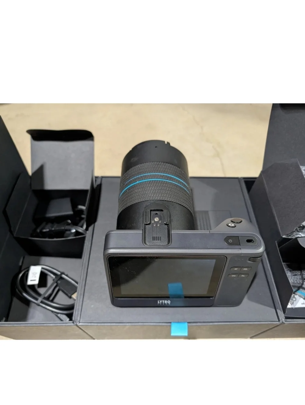 Lytro Illum Light Field Camera B5-0035